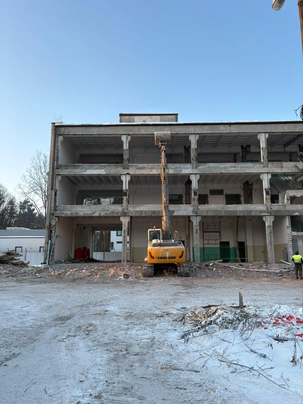 profesjonalne wyburzenia budynków warszawa
